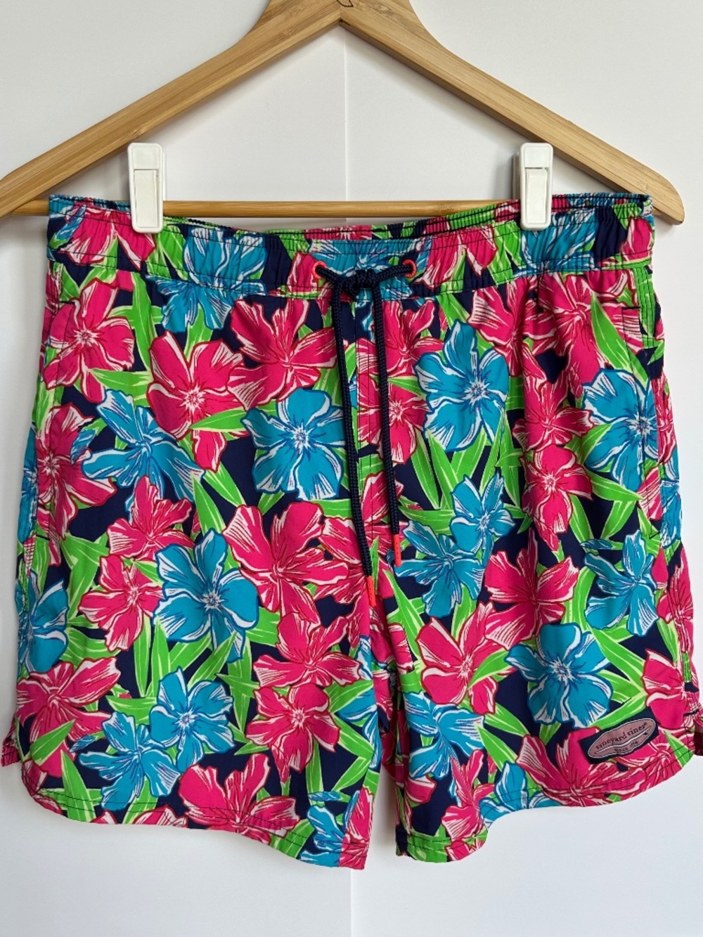 Vineyard Vines Floral Men Swim‎ Trunks